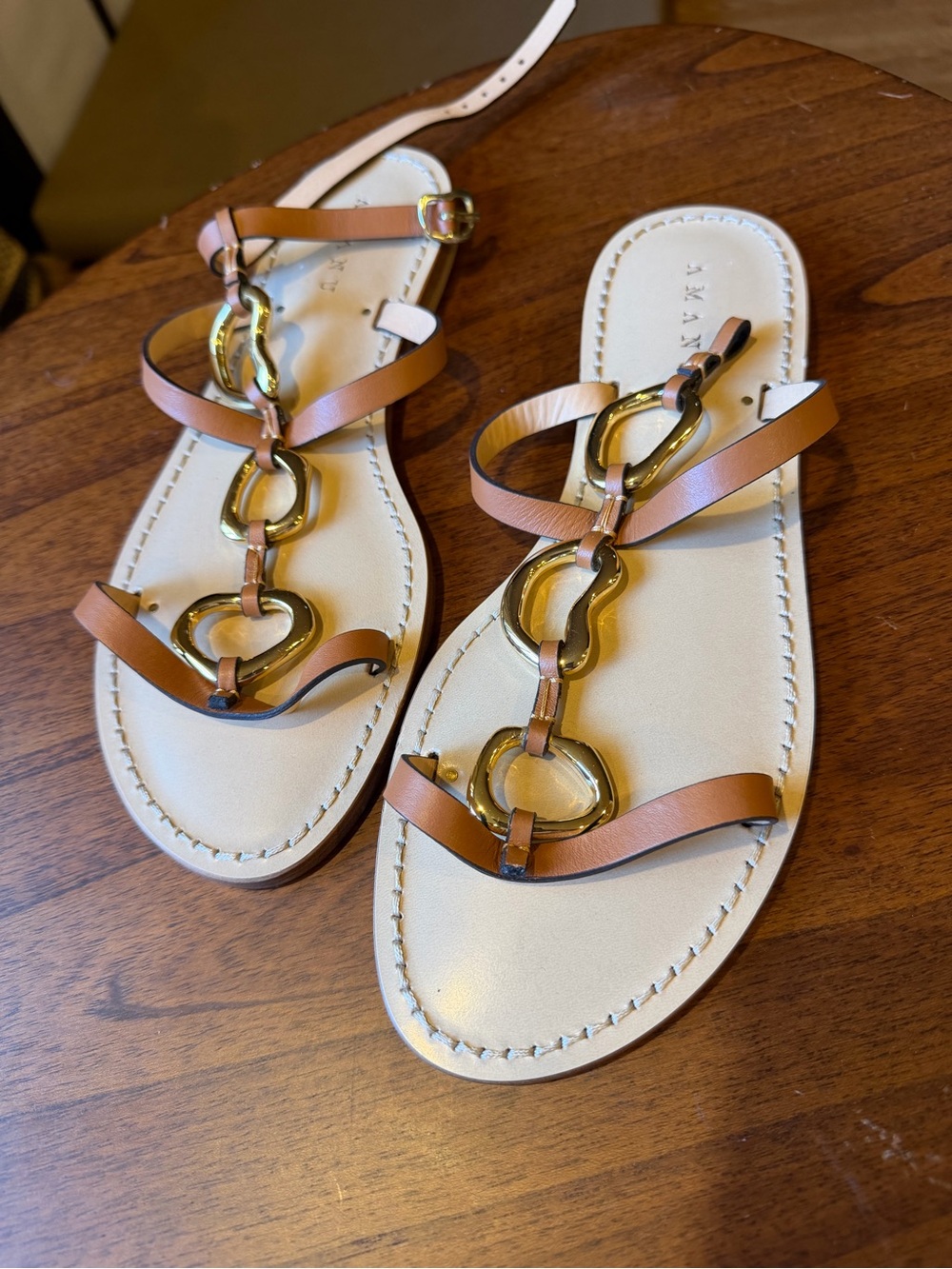 Leather Tan Gladiator Sandals with Gold Link Accents read description!